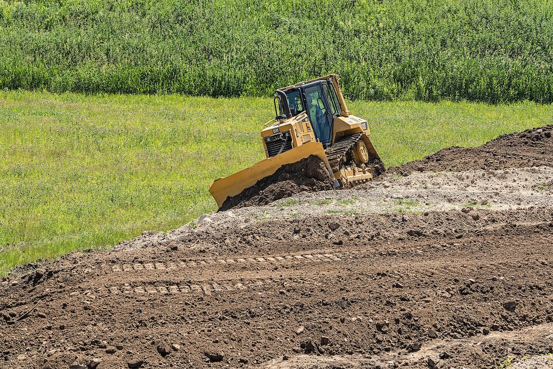 Topcon 3D-MCMAX machine control for precision grading and earthwork