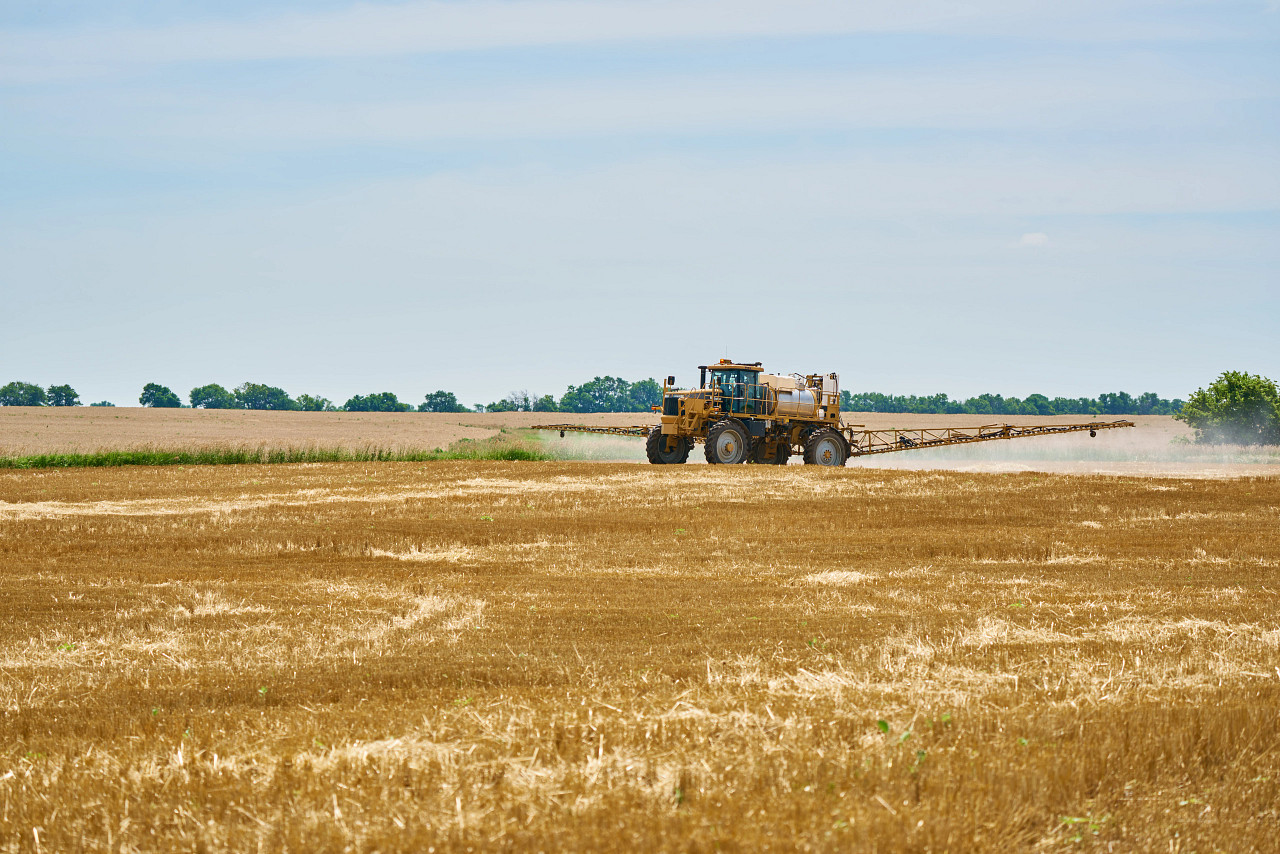 Topcon agricultural GPS sprayer control for farm GPS operations
